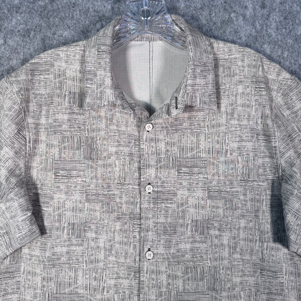 Lululemon Airing Easy Shirt Mens Medium Beige Short Sleeve Button Down